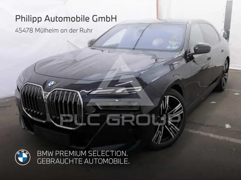 2025 BMW 740