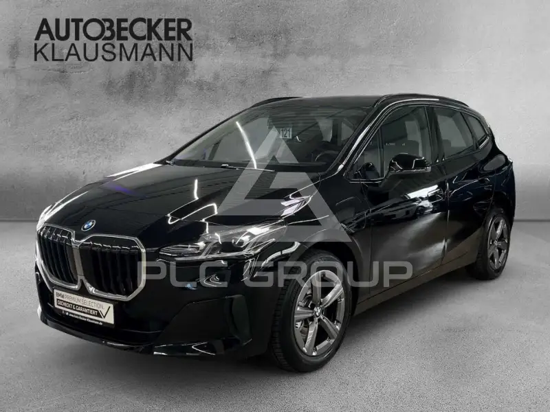 2025 BMW 230