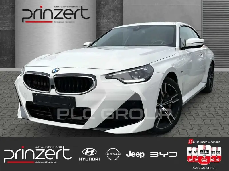 2025 BMW 230