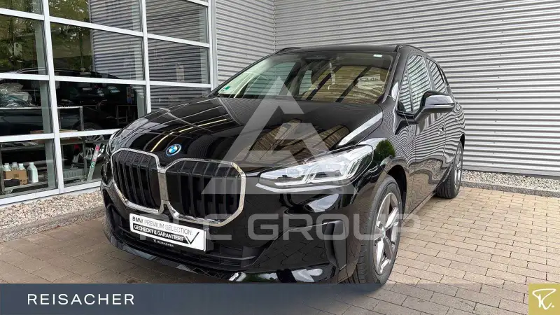 2025 BMW 230