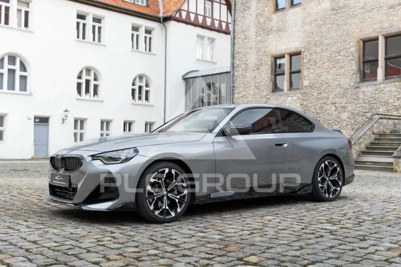 2025 BMW 230