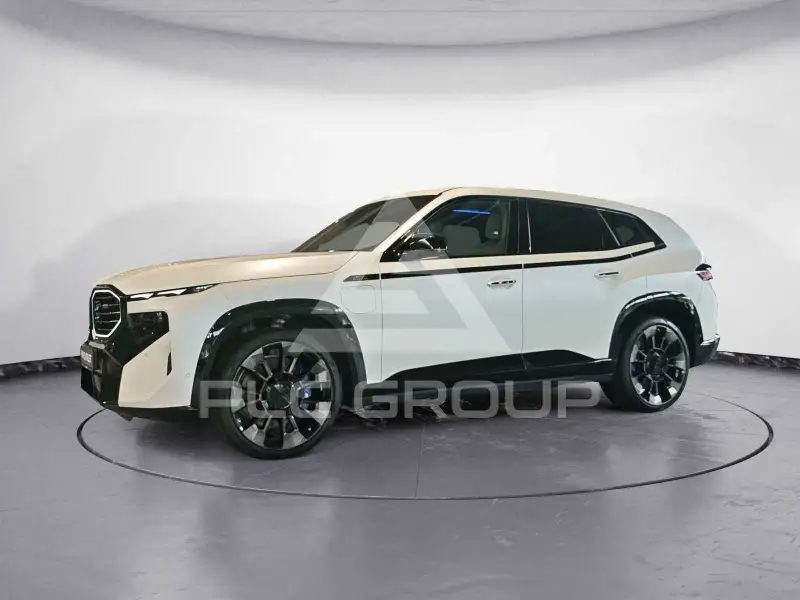2025 BMW XM