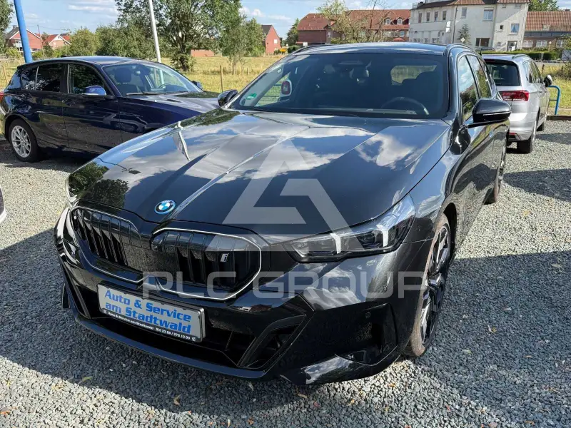 2025 BMW I5