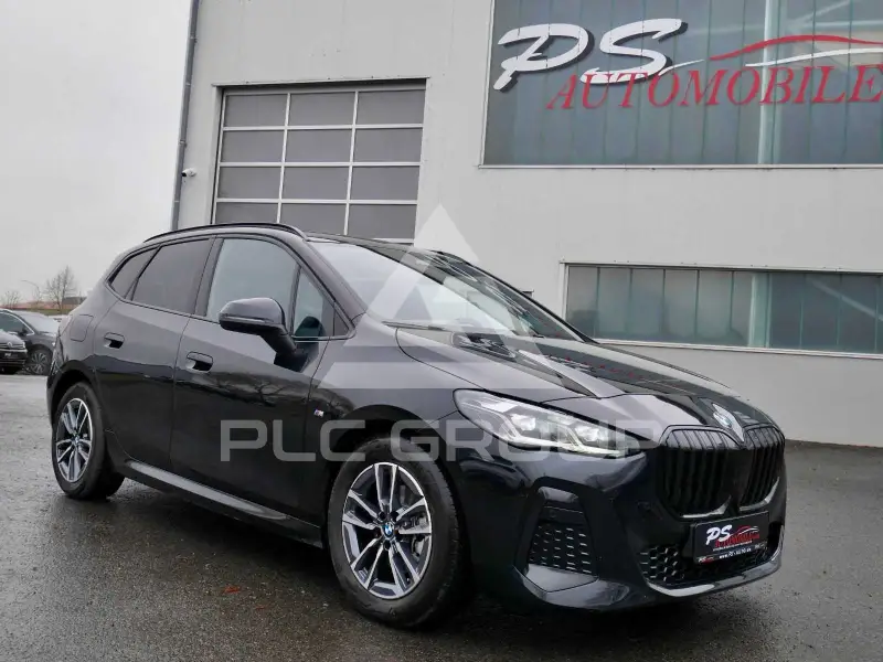 2025 BMW 220