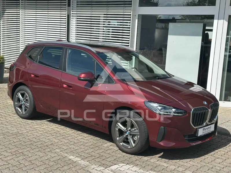 2025 BMW 220