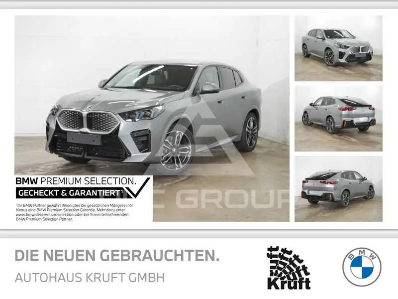2025 BMW iX