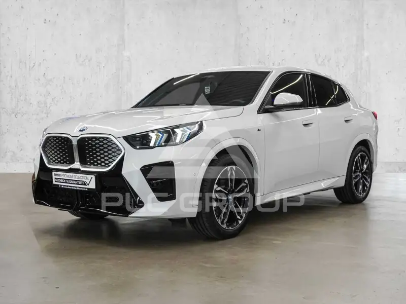 2025 BMW iX