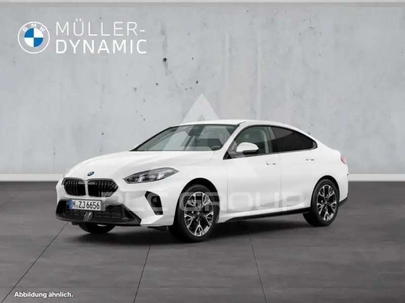 2025 BMW 220