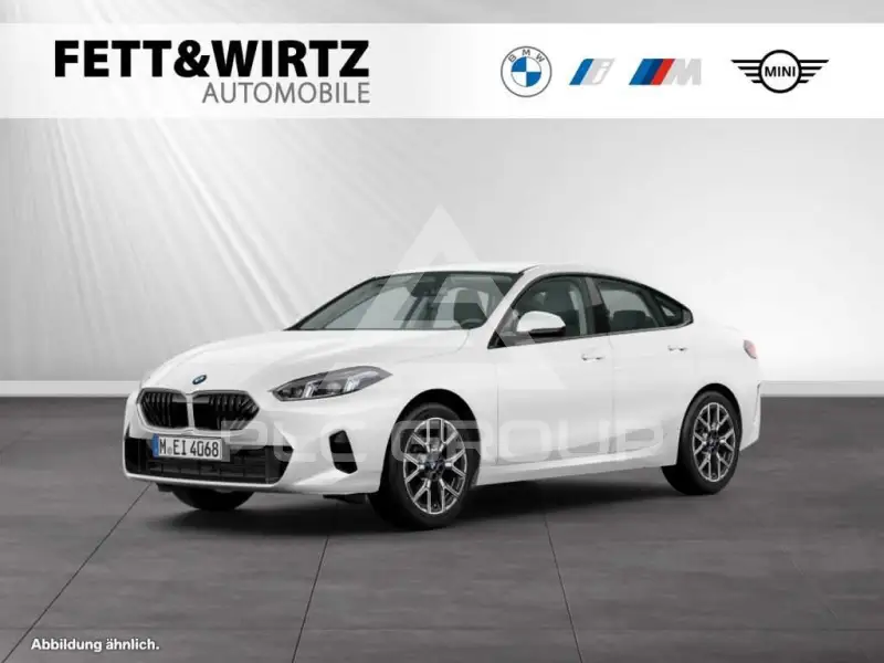 2025 BMW 220