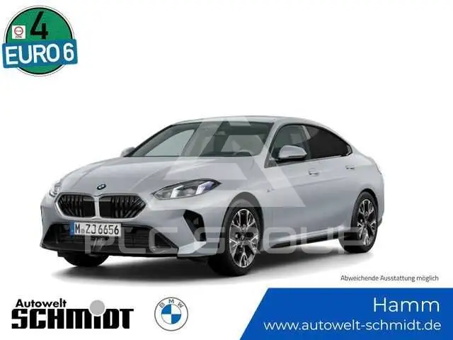 2025 BMW 220
