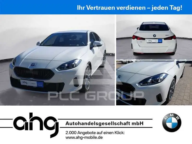 2025 BMW 220