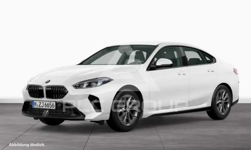 2025 BMW 220
