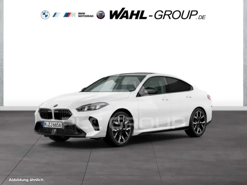 2025 BMW 220