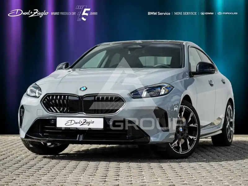 2025 BMW 220