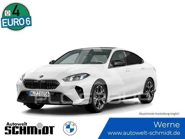 2025 BMW 220