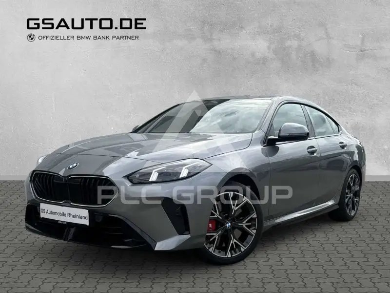 2025 BMW 220