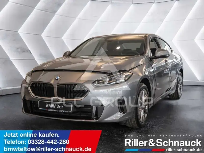 2025 BMW 220