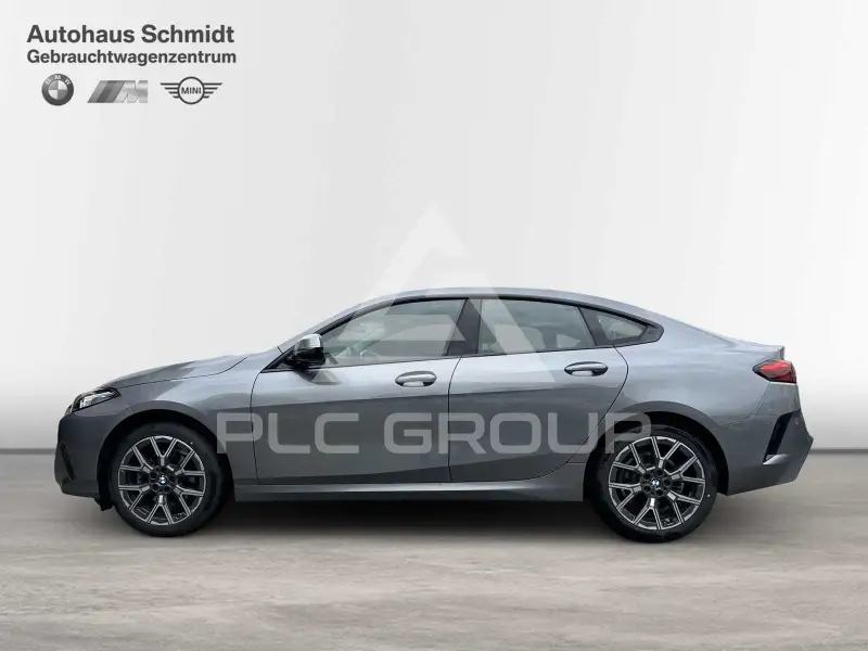 2025 BMW 220