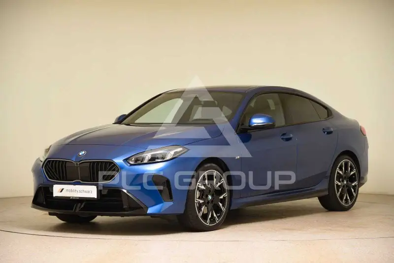 2025 BMW 220