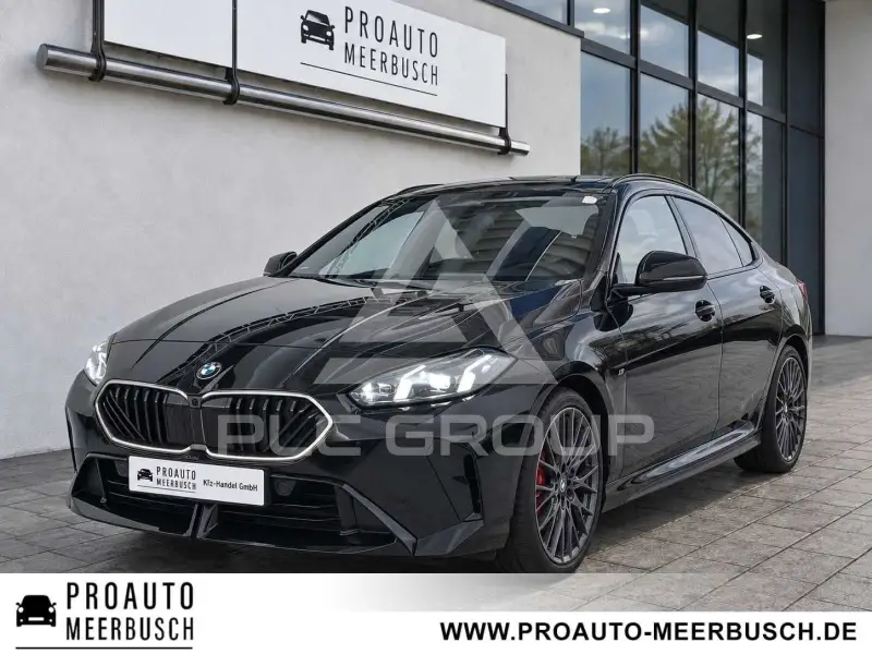 2025 BMW 220