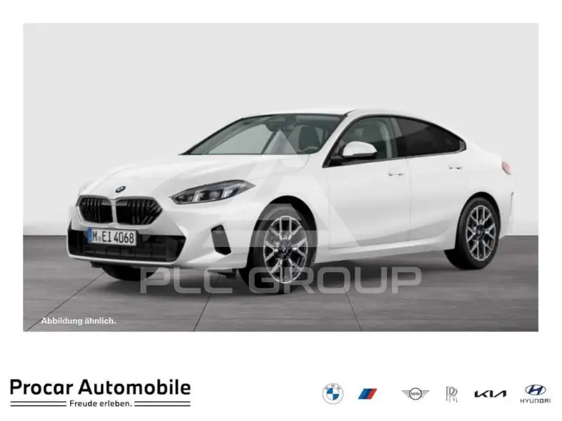 2025 BMW 220