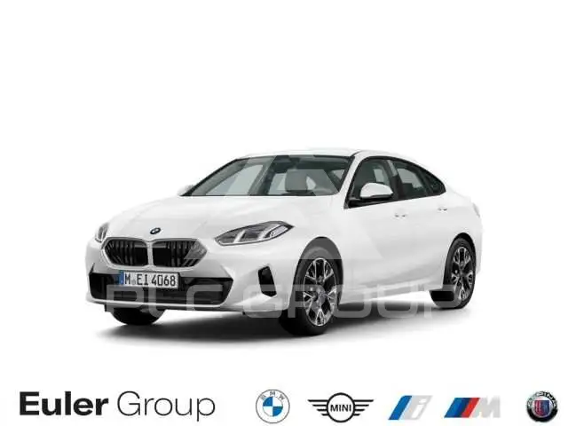 2025 BMW 220