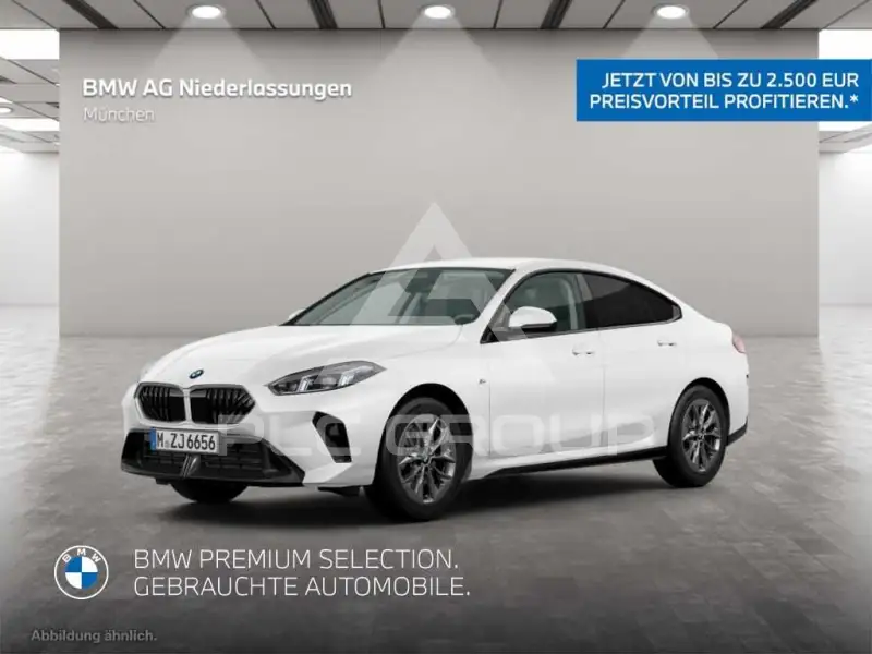 2025 BMW 220