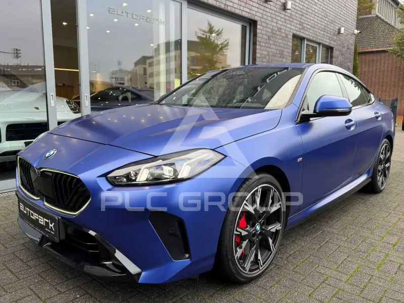 2025 BMW 220