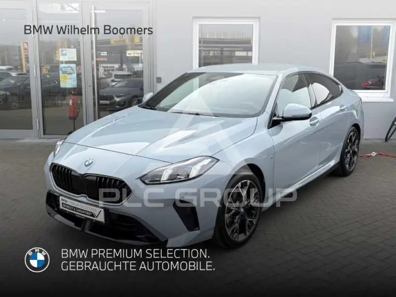 2025 BMW 220