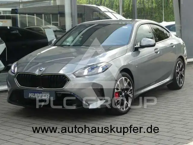 2025 BMW 220