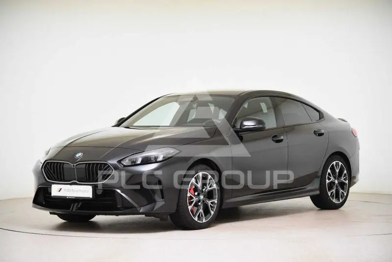 2025 BMW 220