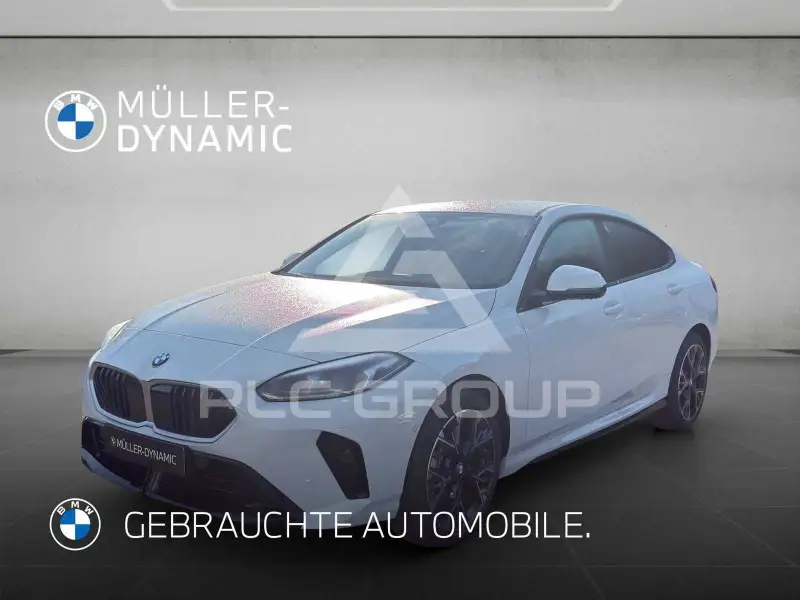 2025 BMW 220