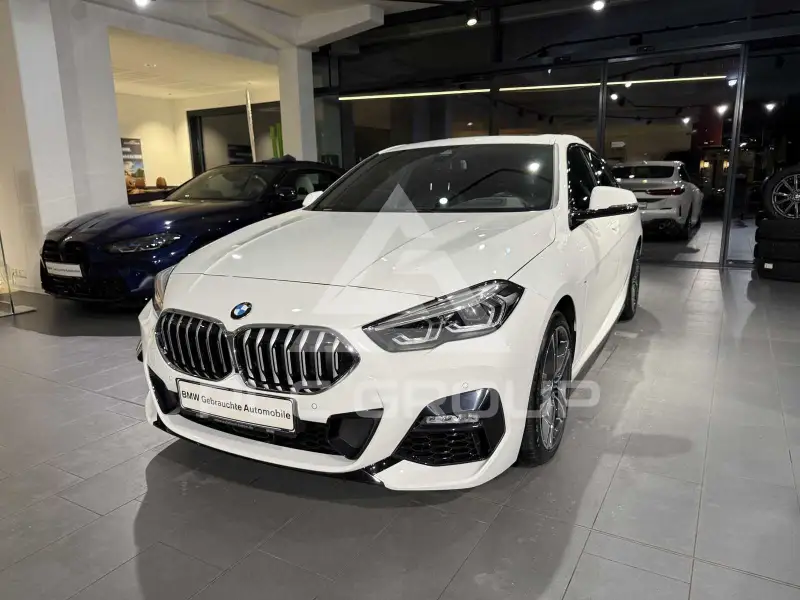 2025 BMW 220
