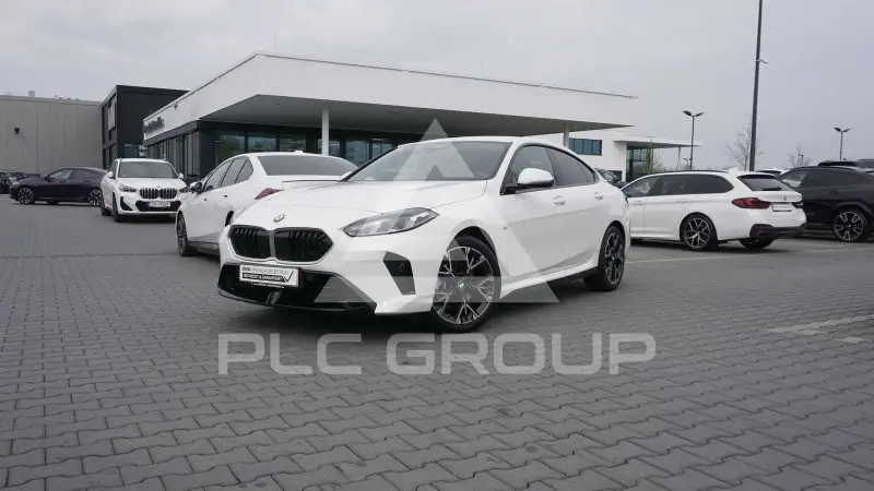 2025 BMW 220