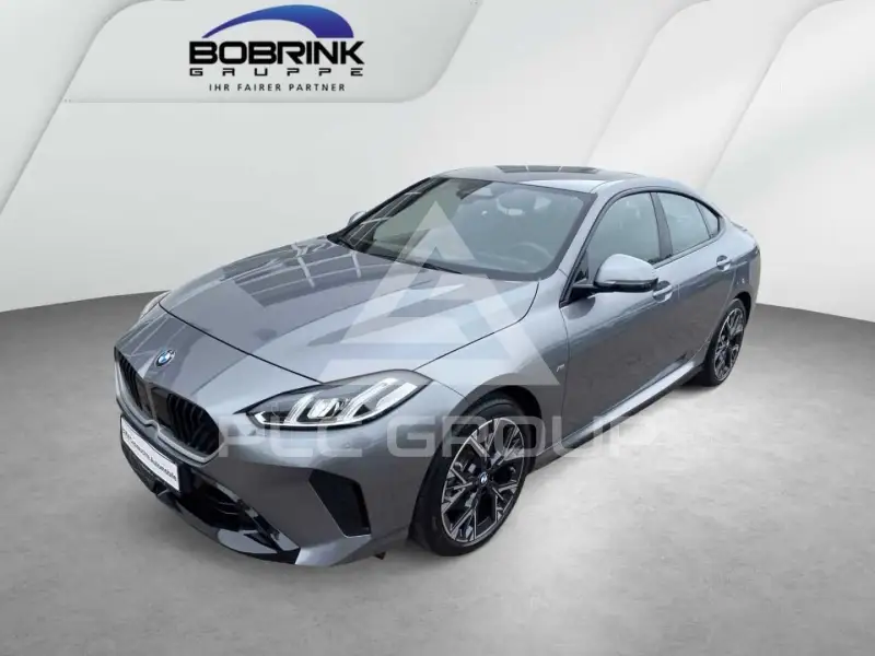 2025 BMW 220
