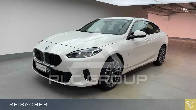 2025 BMW 220
