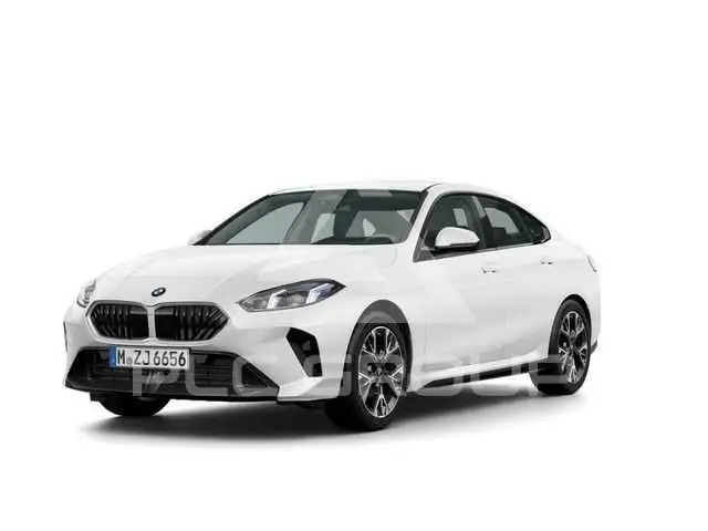 2025 BMW 220