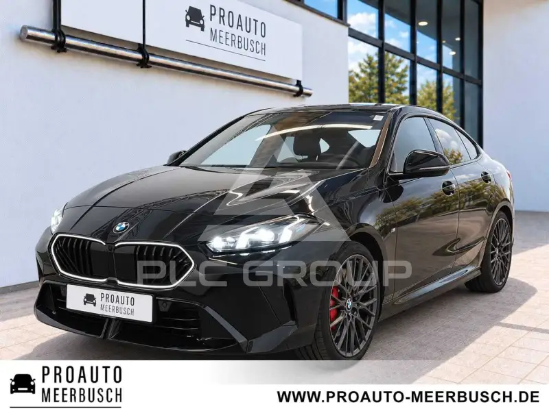 2025 BMW 220