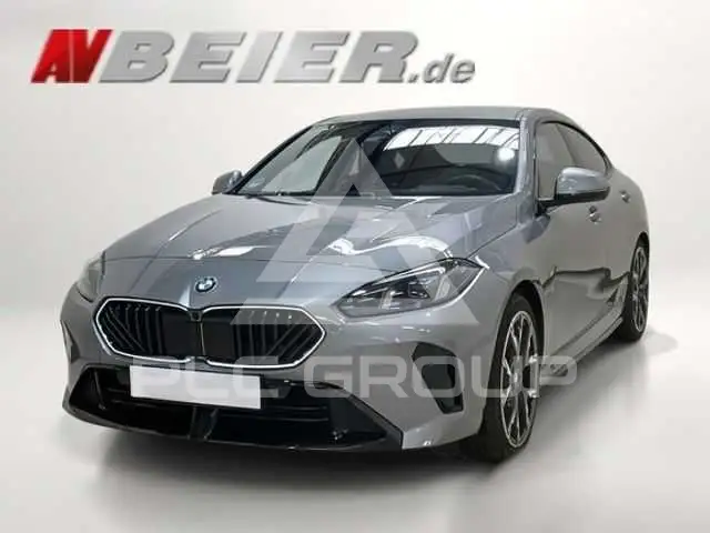 2025 BMW 218