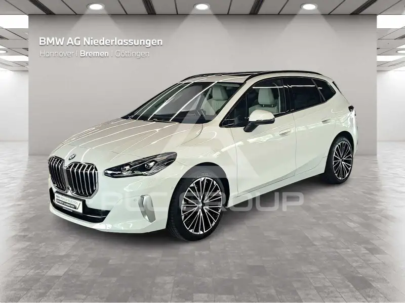 2025 BMW 223