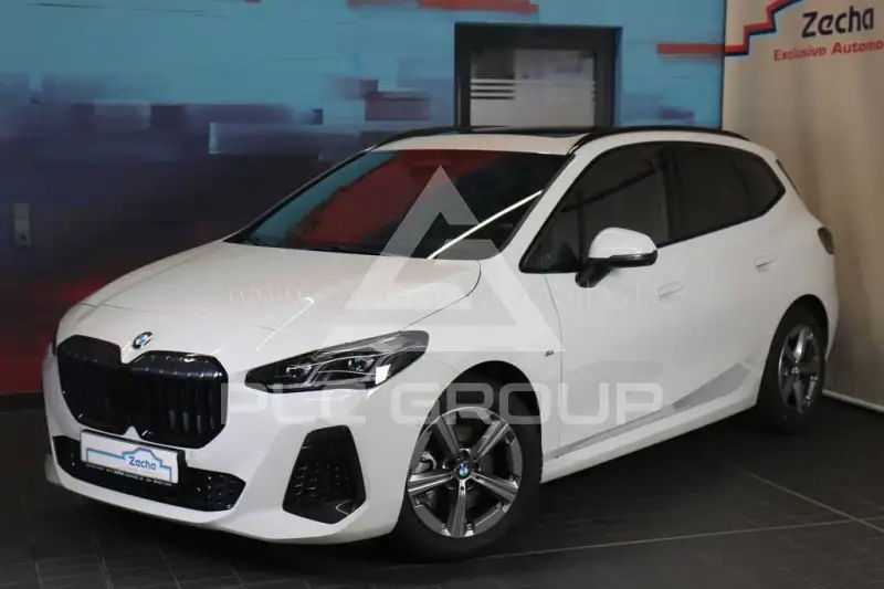 2025 BMW 223