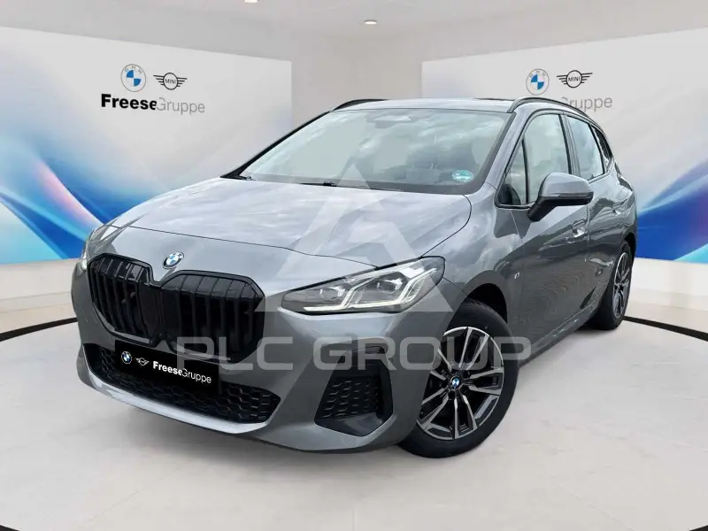 2025 BMW 223