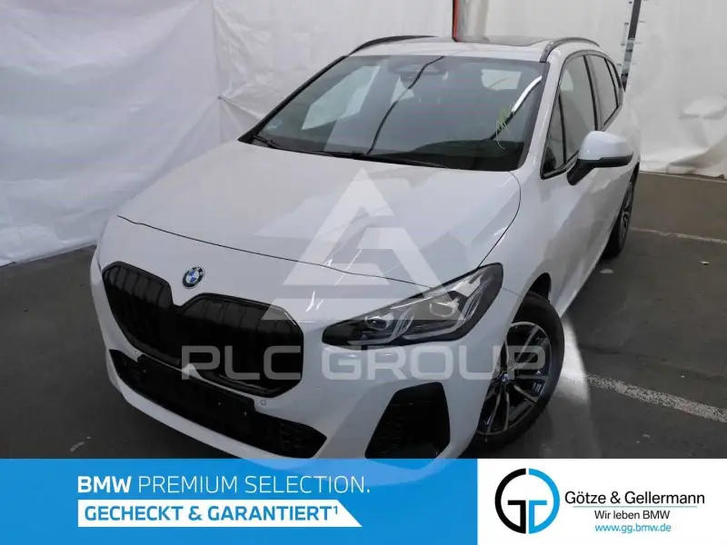 2025 BMW 223