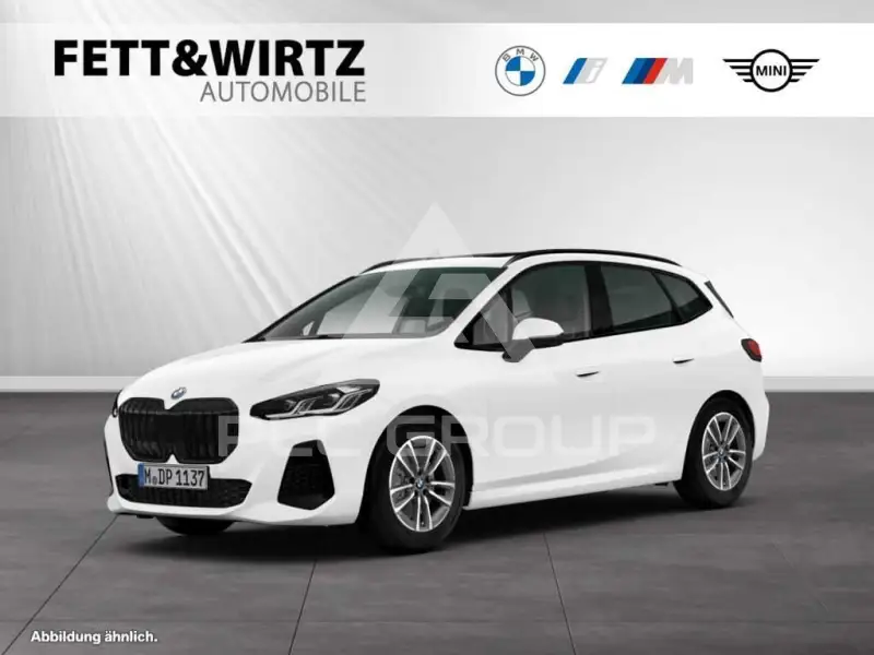 2025 BMW 223