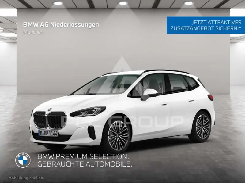 2025 BMW 223