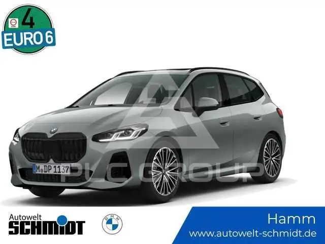2025 BMW 223