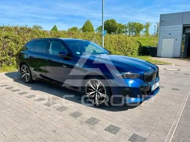 2025 BMW 530