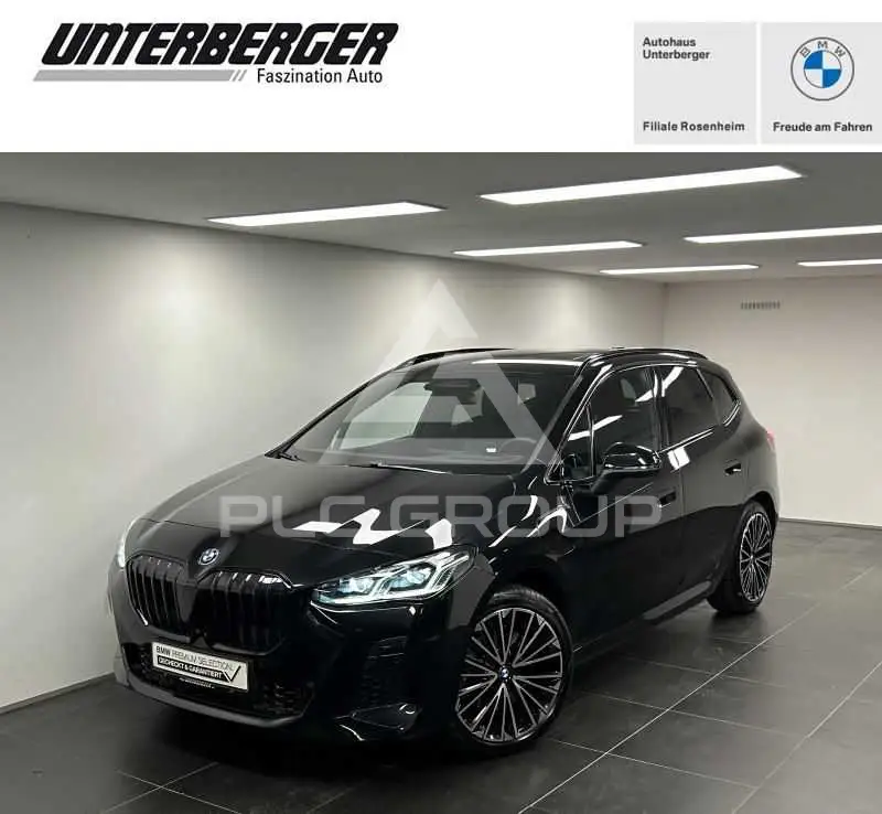 2025 BMW 230