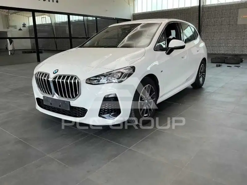 2025 BMW 218