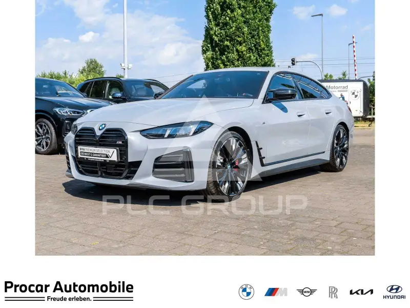 2025 BMW M4